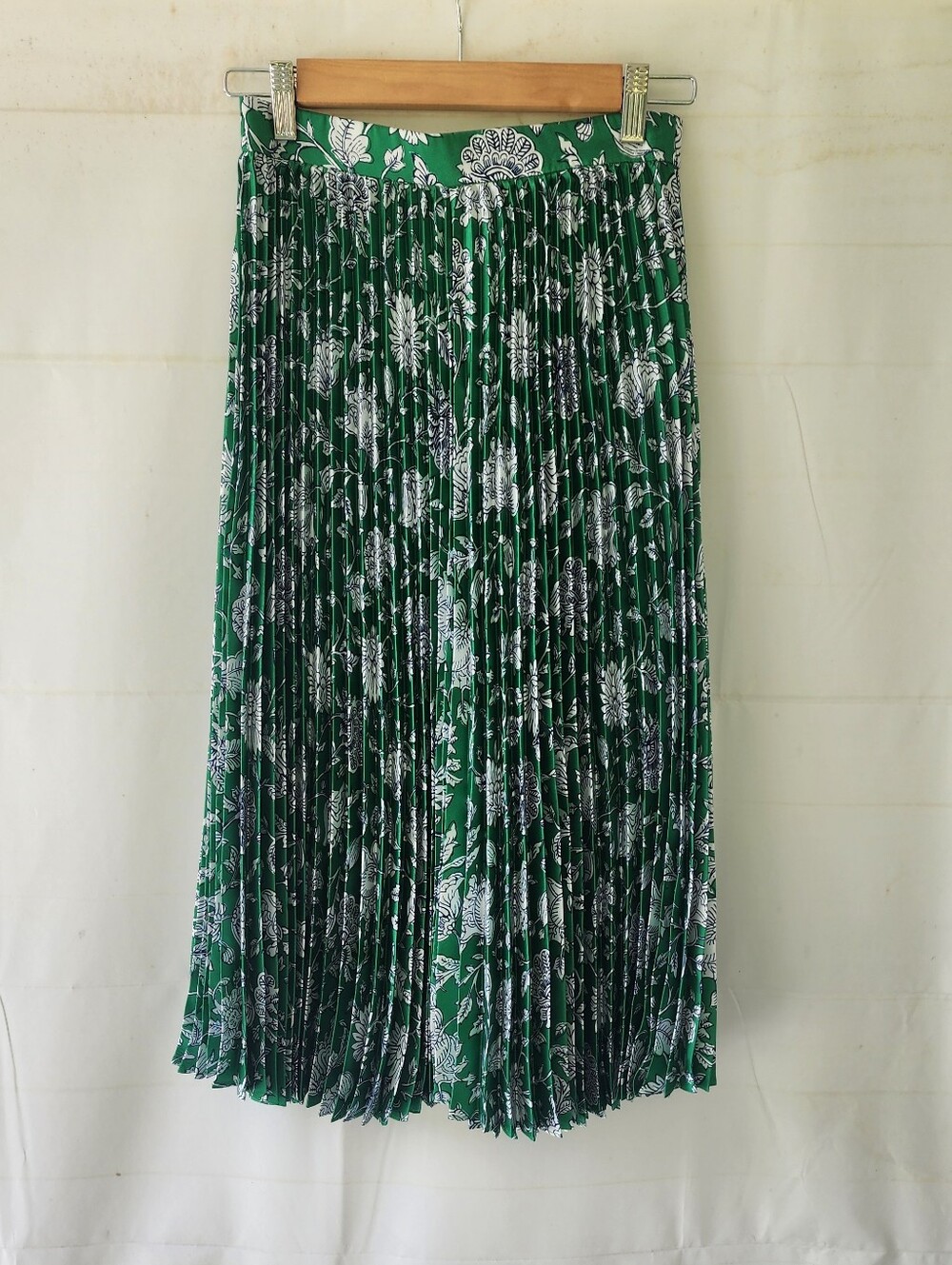 J. Crew Green Floral Pleated Midi Skirt - Picture 2 of 11